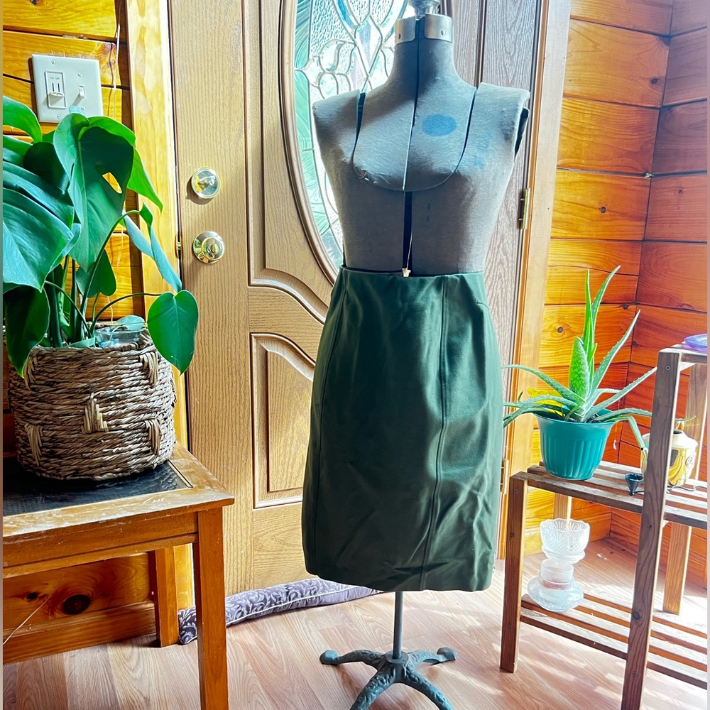 Green pencil skirt